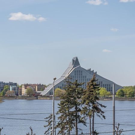 Cosy Studio With River View Riga Buitenkant foto
