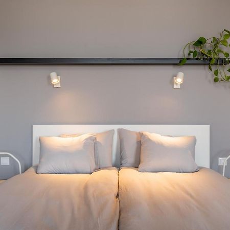 Cosy Studio With River View Riga Buitenkant foto